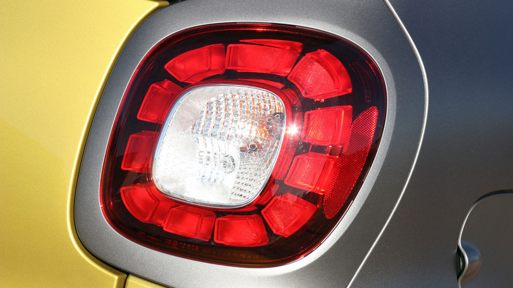Odobrenje ECE R-119 kutnih svjetala za motorna vozila
