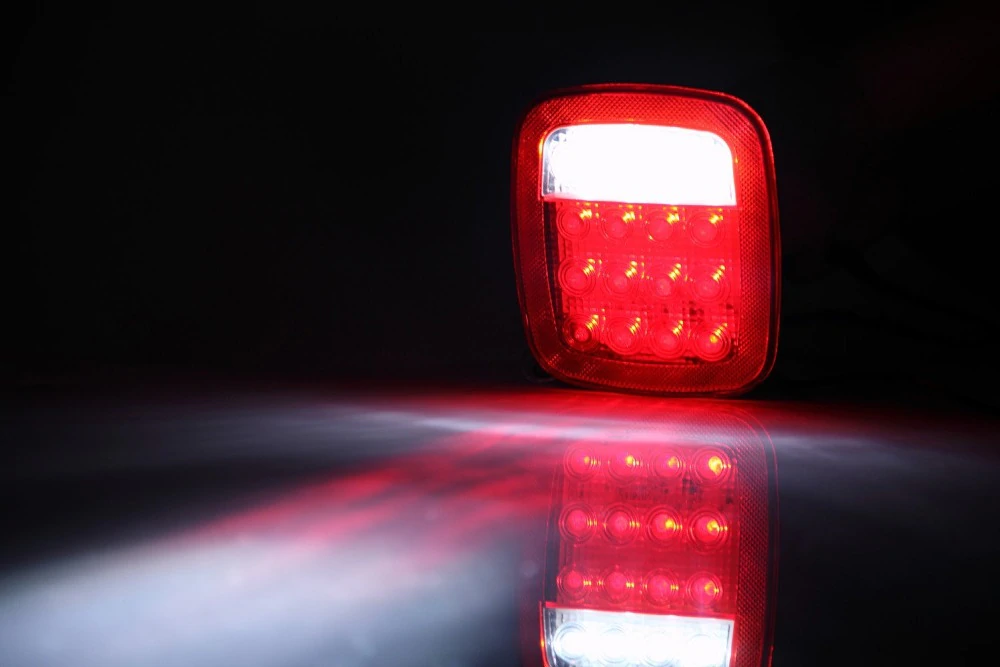 ECE R-7 Lampen voor motorvoertuigen (zij, achter, stop) Goedkeuring